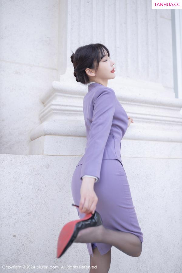 陆萱萱  [XiuRen]高清写真图 2024.06.13 No.8700 陆萱萱 黑丝美腿第7张图片